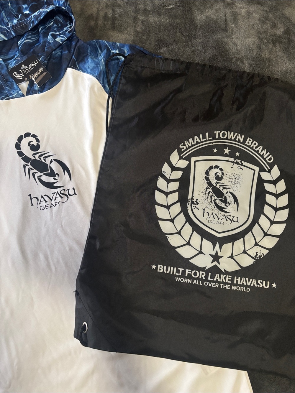 Havasu Rash Guard blue white XS hood long sleeve w drawstring bag